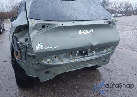 2024 Kia Sportage Plug-In Hybrid X-Line из США, поврежденный, VIN KNDPYDDH3R7152020